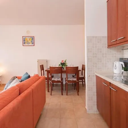 Apartment Antonija *